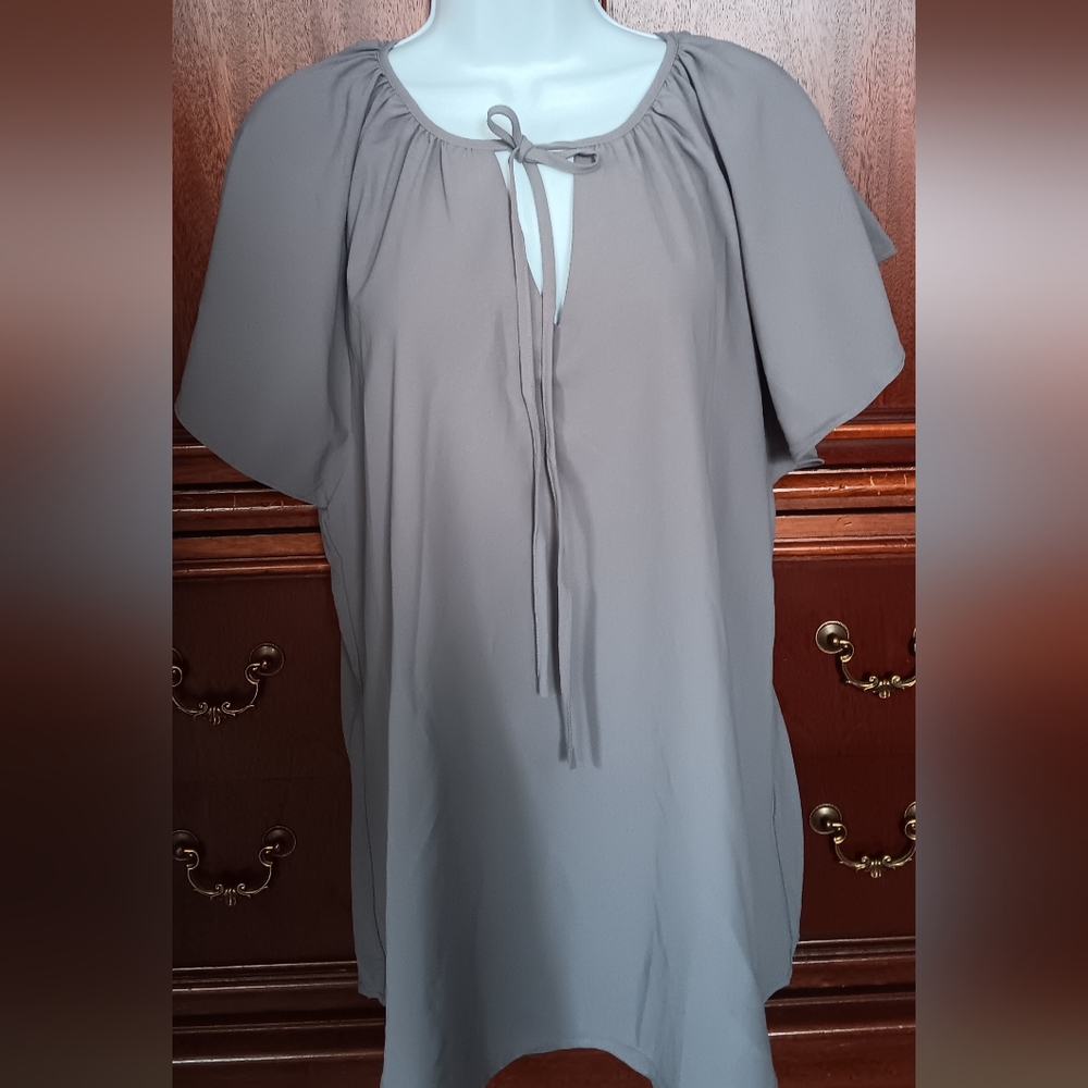 Zena Elegant Gray Women's Top